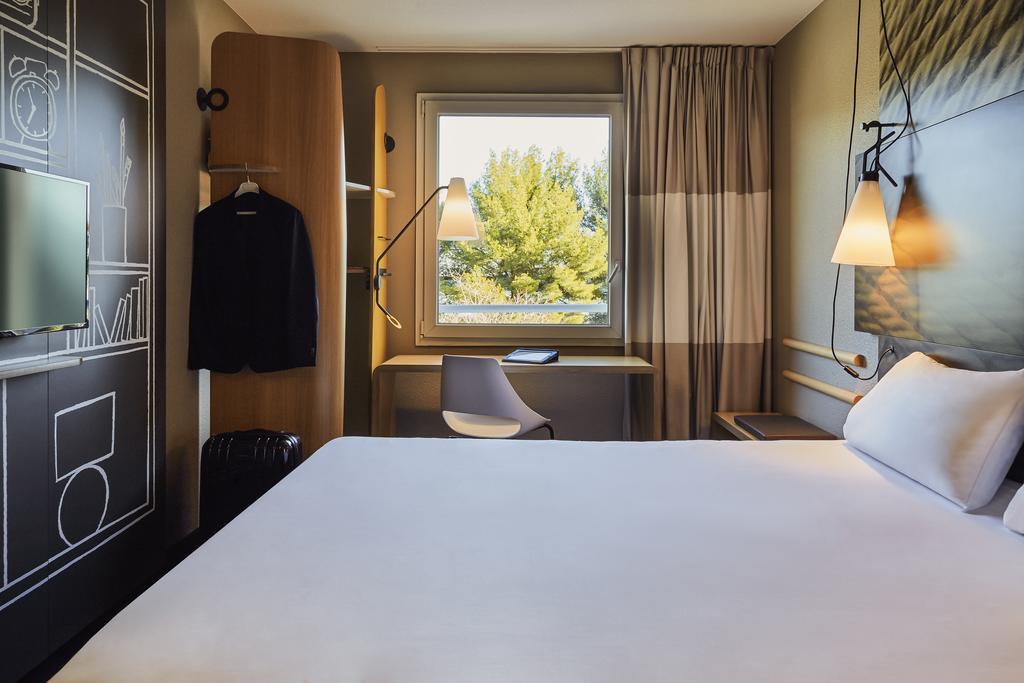Ibis La Ciotat Hotel Exterior photo